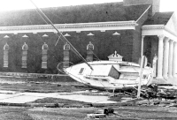 Yacht At Rest On lawn of Gulfport First Baptist Church (205 KB)
