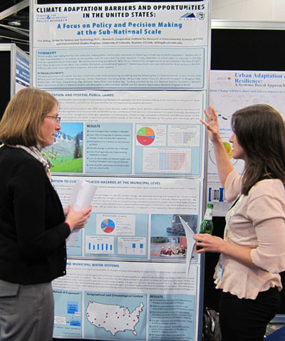 Lisa Dilling presenting poster at Planet under Pressure Conference
