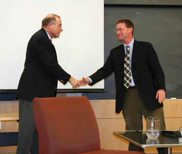 Dr. Neal Lane and Roger Pielke, Jr. during the Center’s 2005 Presidential Science Advisor Series