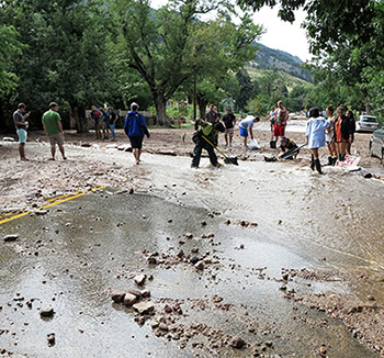 Cleanup in Boulder, Colorado after the 2013 flood. Credit: Bruce Raup/CIRES.